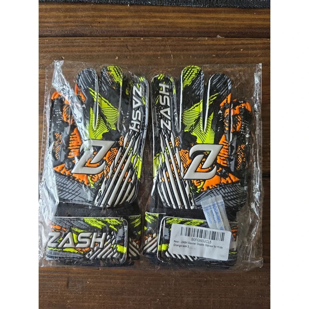 Zash Goalie Gloves for Kids‎ Boys Kids, Youth Soccer Football Goalkeeper Sz 2